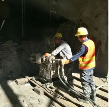 金银川路街道水下抗分散灌浆料特点 水下不分散注浆料介绍